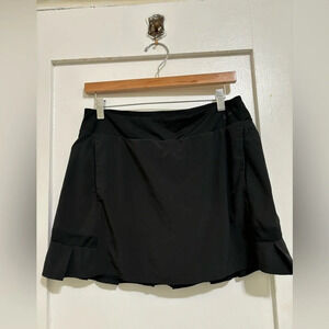 Nike tennis skirt size medium